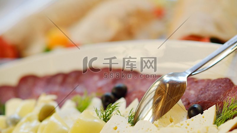 行业现状：坚果炒货市场潜力巨大